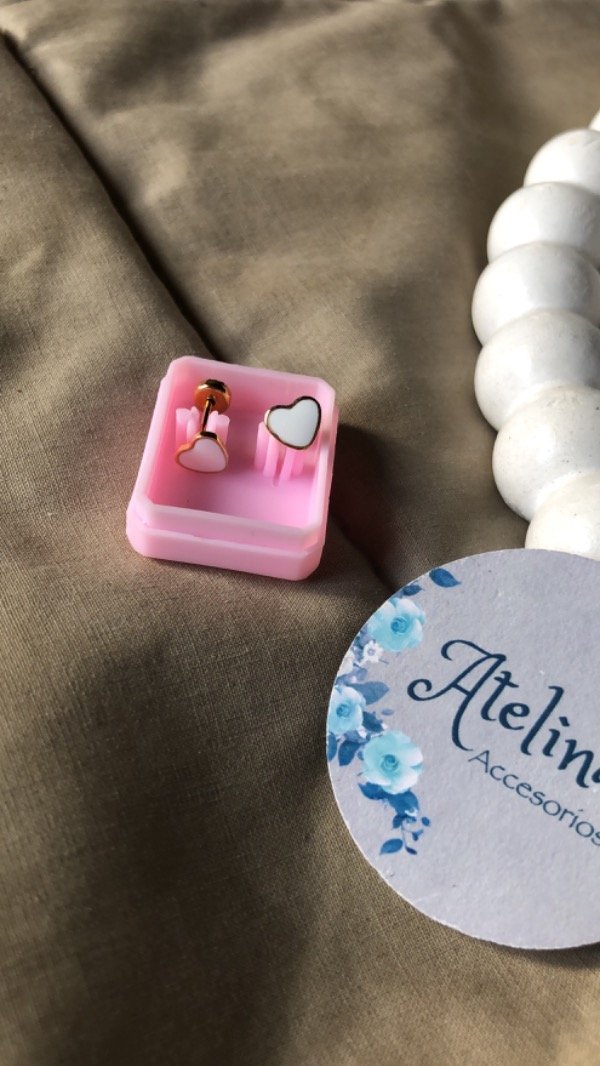 Producto - Abridor Corazón blanco (acero dorado)