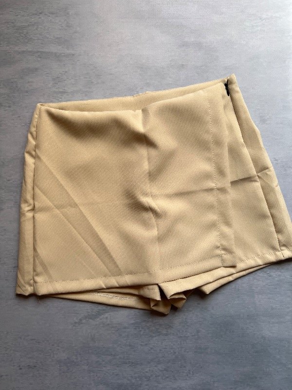 Producto - Skort sastrero beige