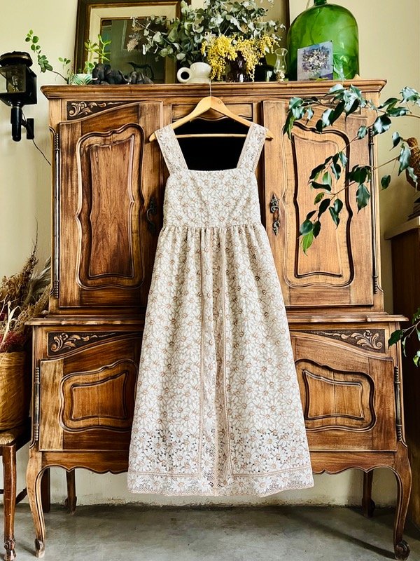 Producto - Vestido Mantel Flores