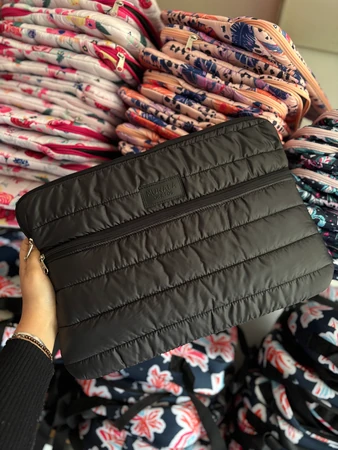 Producto - Funda notebook matelasse grande negra