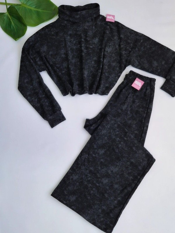 Producto - Conjunto batick crop top y palazo