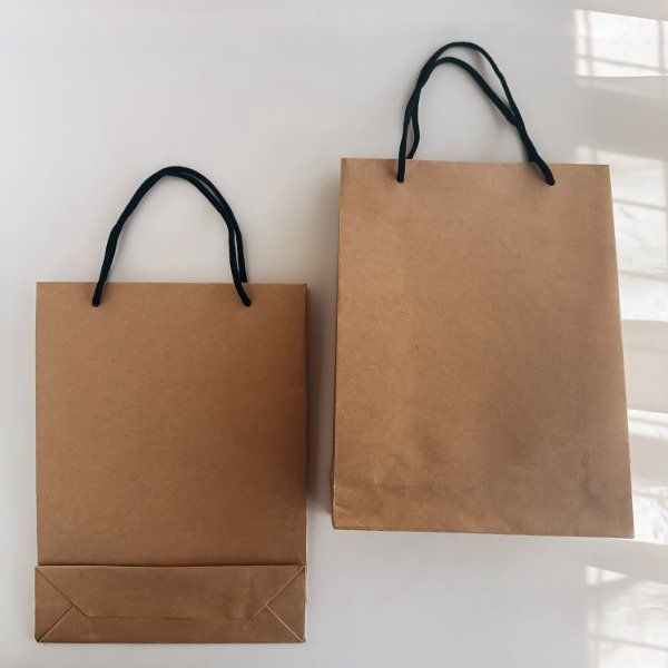 Producto - Bolsas papel PREMIUM MADERA 24X18CM