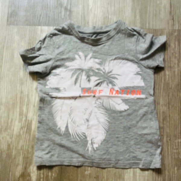 Producto - Remera Primark Surf 2/3A