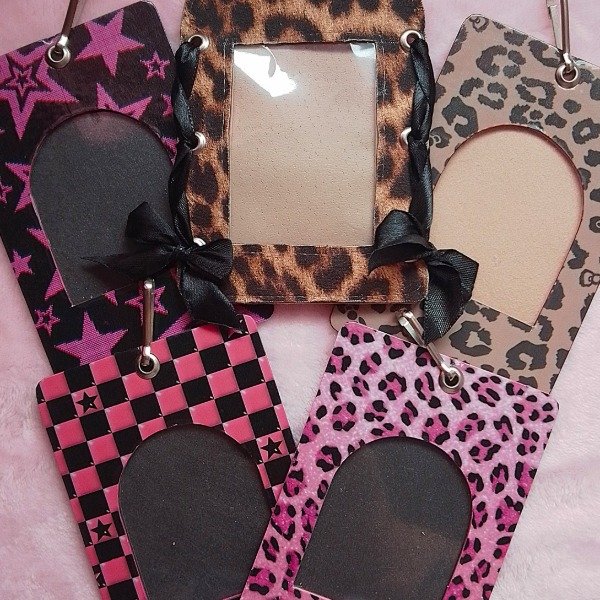 Producto - Holders Gyaru