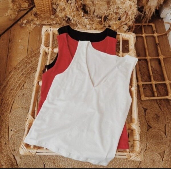 Producto - BLUSA BÁSICA MUSCULOSA