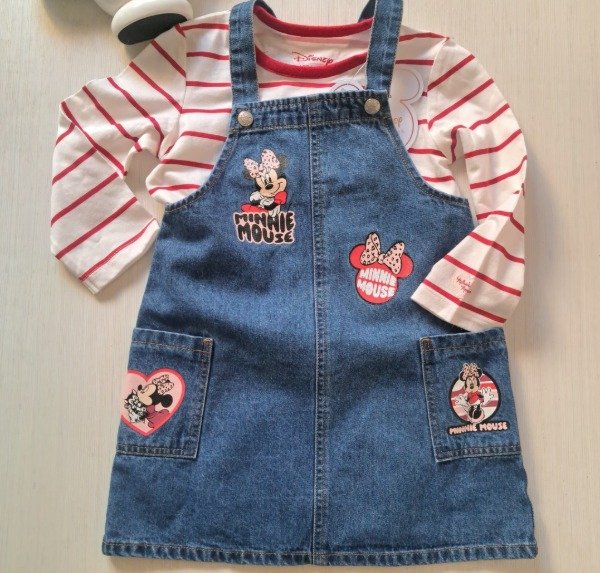Producto - Set Minnie Enterito de Jean mas Remera