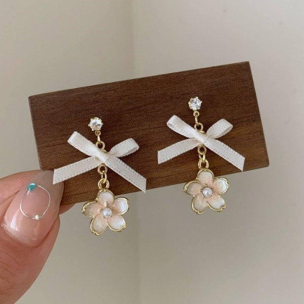 Producto - Aro flor cerezo con lazo