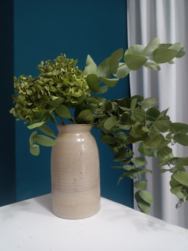 Producto - Florero beige mediano - Nuda Cuerpo de Barro