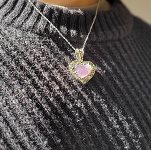 Producto - AMATISTA EN CORAZON PIRITA