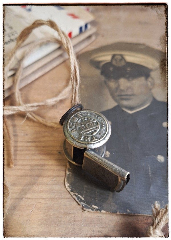 Producto - Antiguo Silbato ACME England