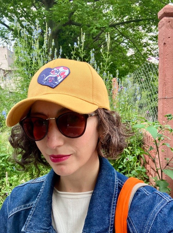 Producto - Gorra amarilla