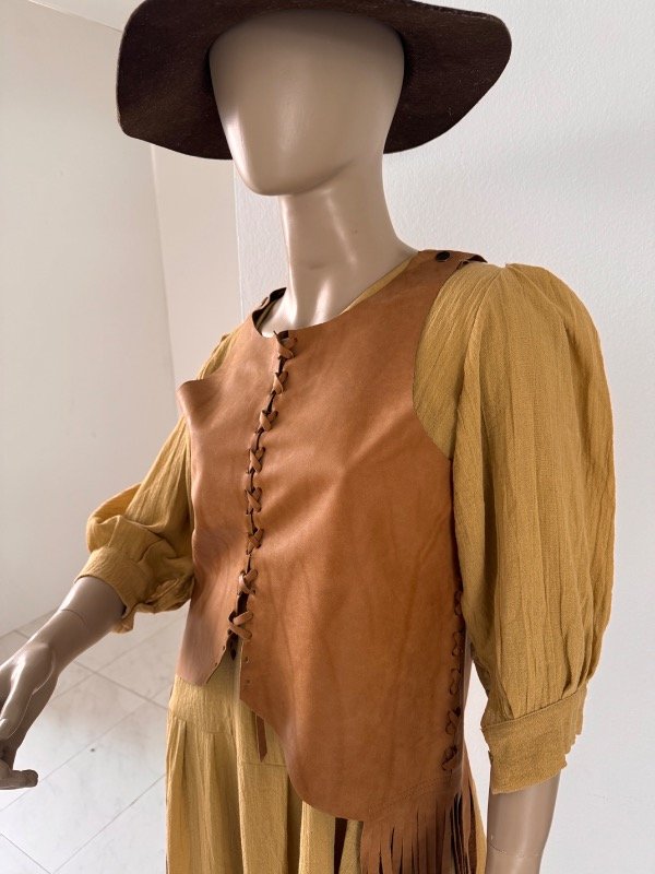 Producto - Pechera trenzada suela