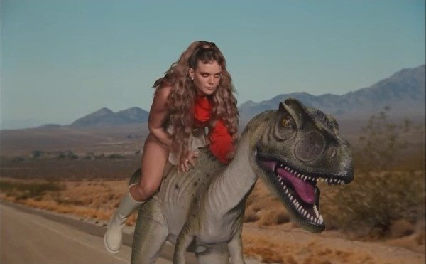 attention hore (Tove Lo)
