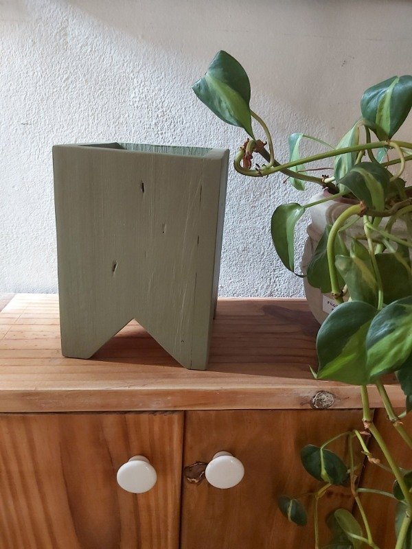 Producto - Muelita de madera porta macetas u organizador