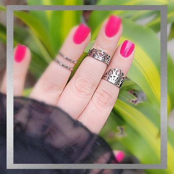 Producto - Anillo corazoncitos enroscados