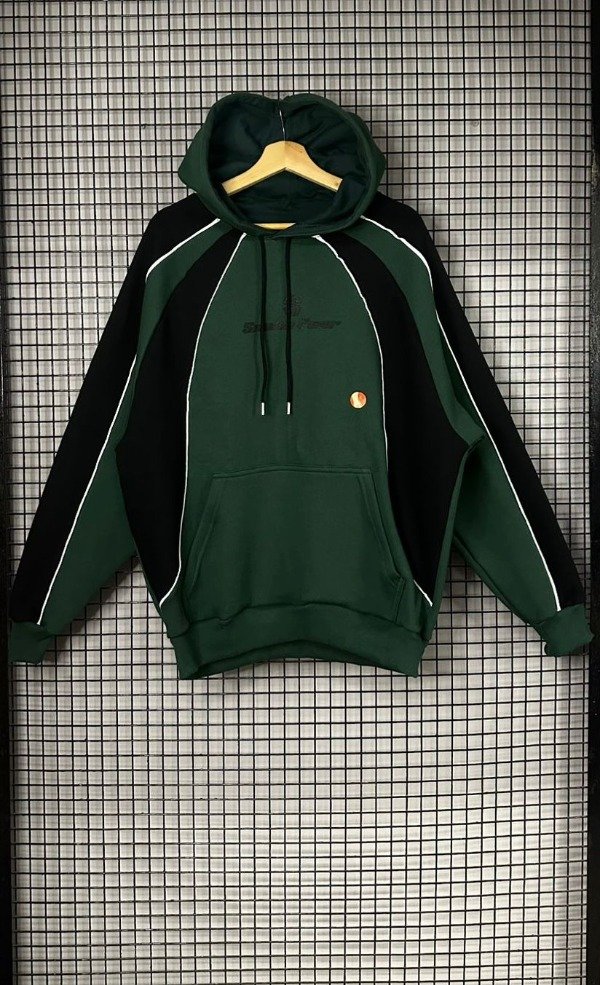 Producto - BUZO OVERSIZE SNAKE FEAR VERDE/NEGRO