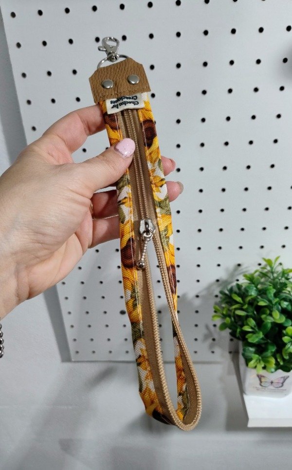 Producto - Llavero cierre girasoles