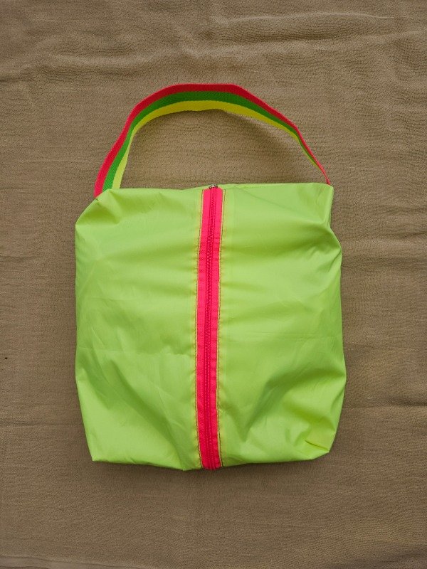 Producto - Zapatero Amarillo Fluor