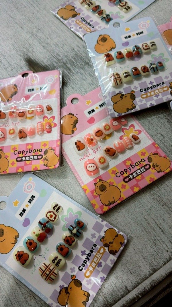 Producto - NAIL ART capibara