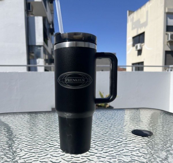 Producto - VASO TÉRMICO FRENKIES DE 1.2L NEGRO