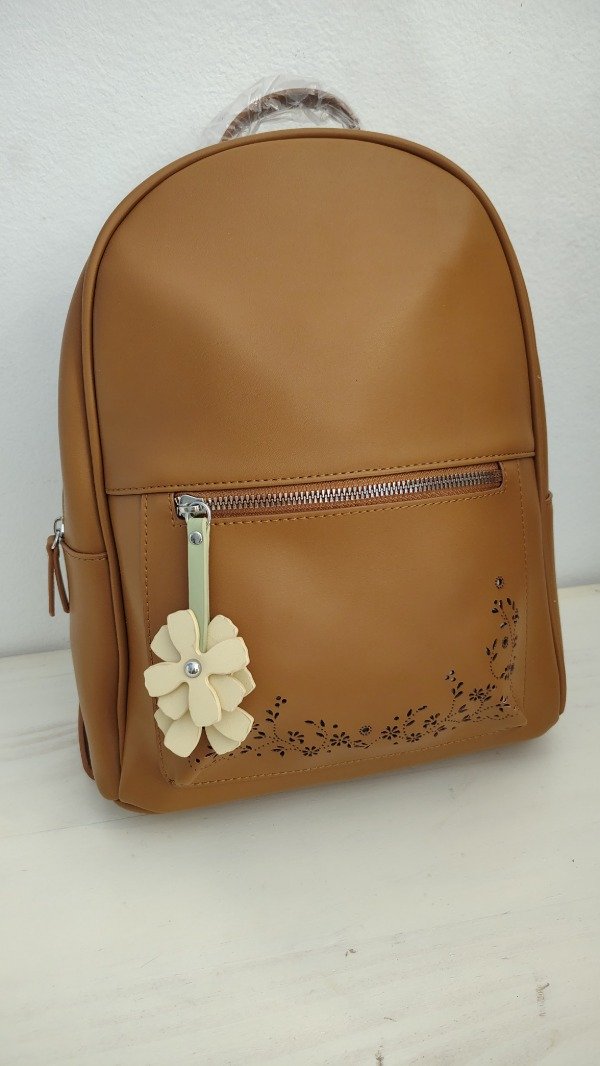 Producto - Mochila calada Camel