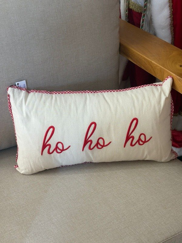 Producto - ALMOHADON RECTANGULAR CON BORDE ROJO