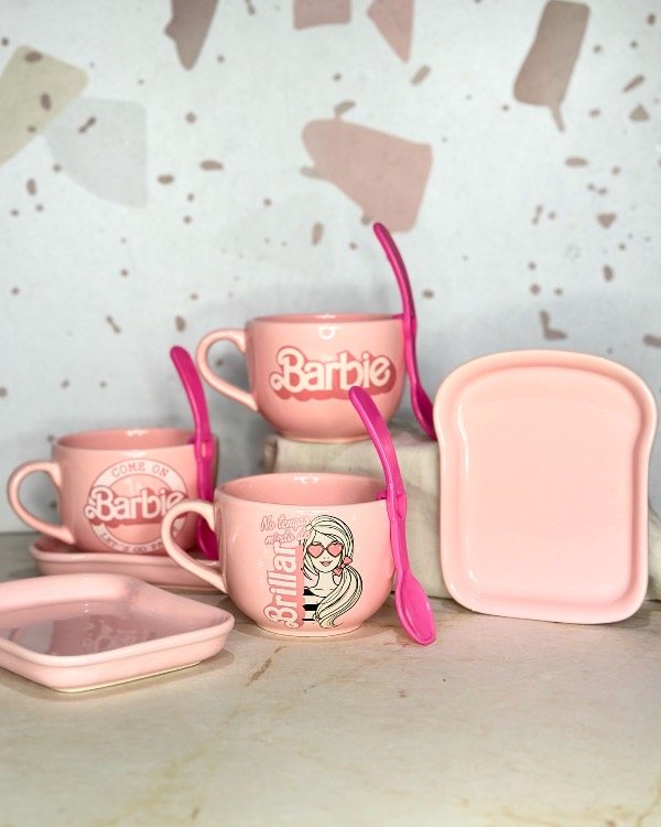 Producto - Kit N18 Barbie "3 Taz. Rosados + 3 Band. Tostadas + 3 Cucharitas"