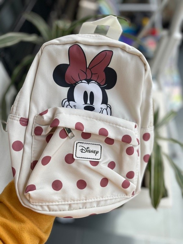 Minnie lunares