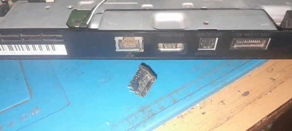 Producto - CAMBIO de Conectores HDMI - 9