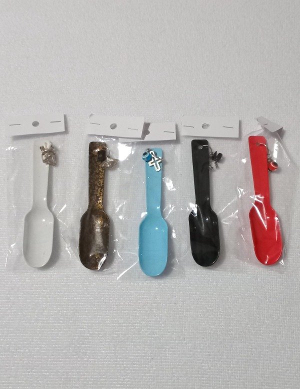 Producto - CUCHARAS PARA MATE CON DIJES (precio por unidad).