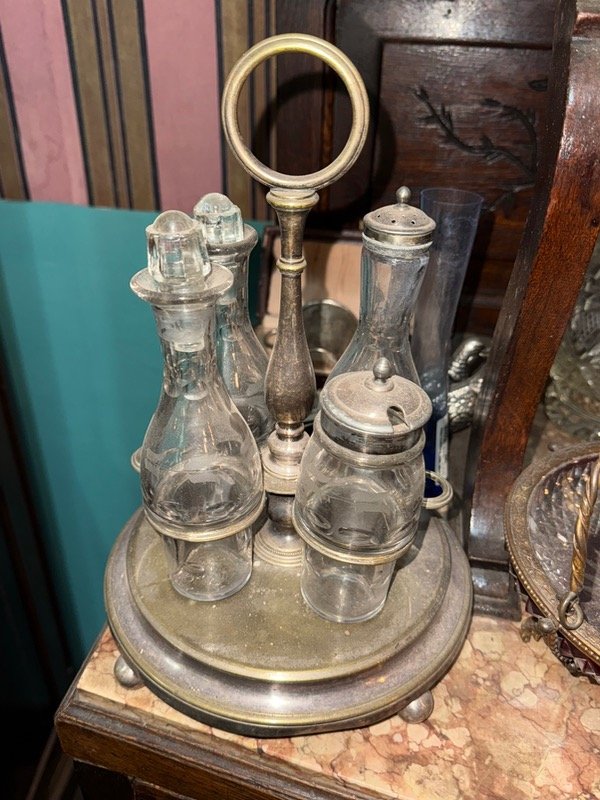 Producto - Aceitera y vinagrera antigua