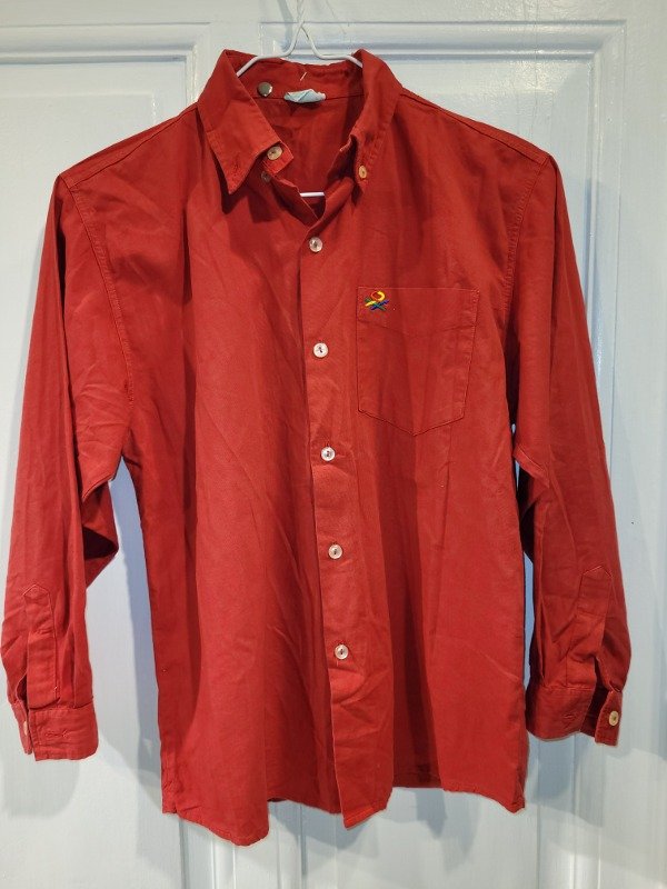 Producto - Camisa BENETON colorada Talle L de niño - PRECIO: 20X