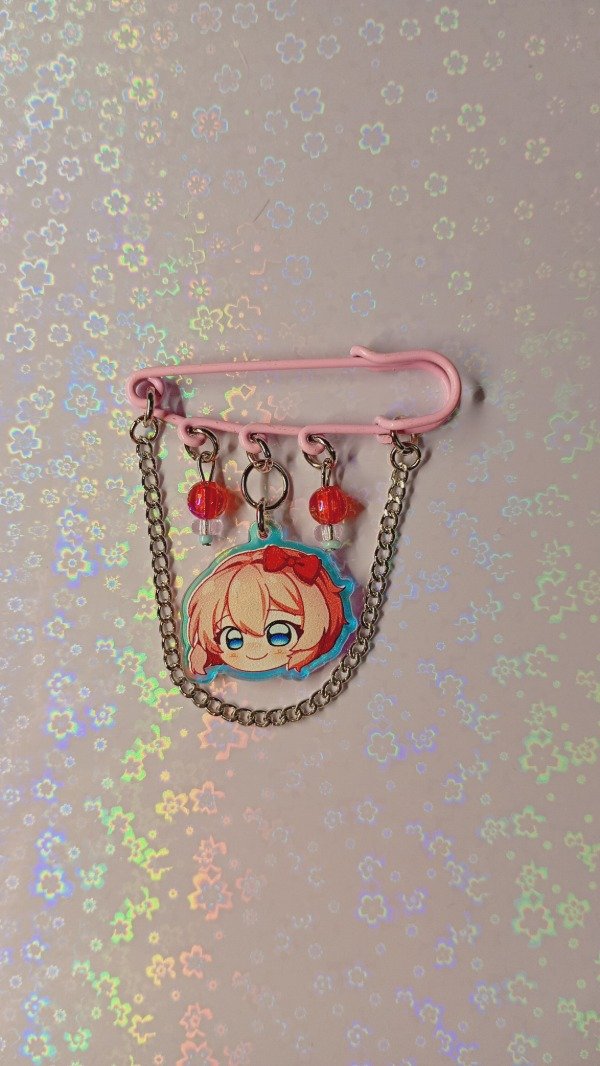 Producto - Sayori PRENDEDOR