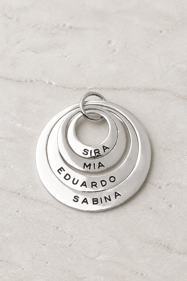 Producto - Dije Babero cuádruple