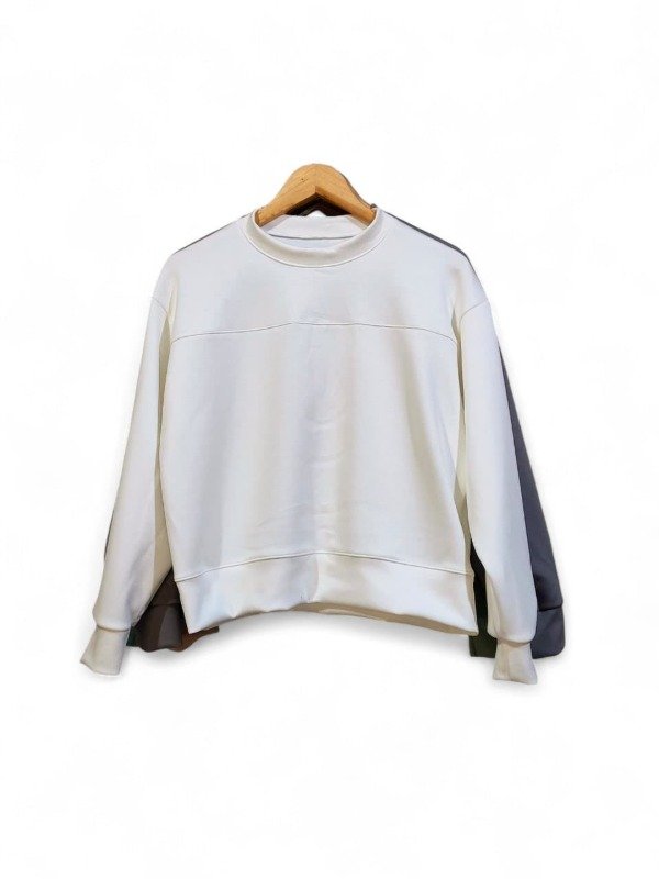 Producto - Buzo Básico Cuello Redondo - 3
