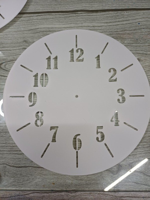 Producto - Stencil Reloj con decimales x 20 cm