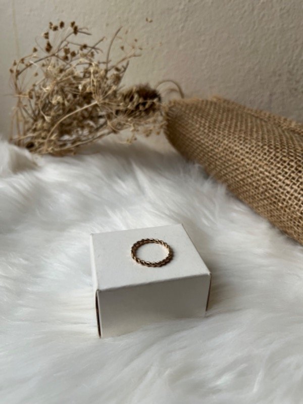Producto - Anillo trenzado dorado talle 18