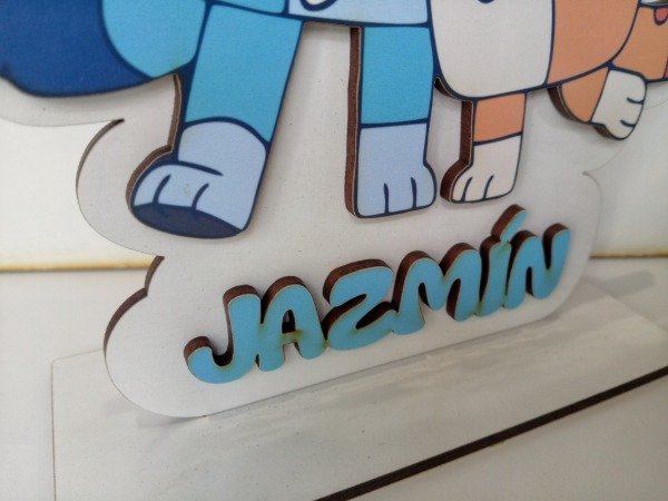 Producto - Souvenir personaje color 10cm con nombre - 2