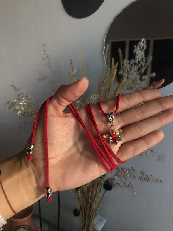Producto - Choker mariposa
