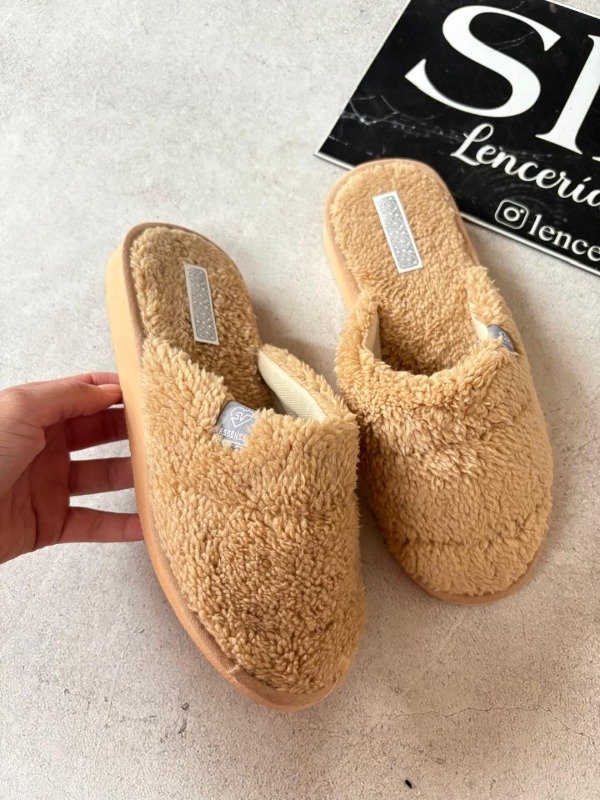 Producto - Pantuflas TEDDY peluditas térmicas beige
