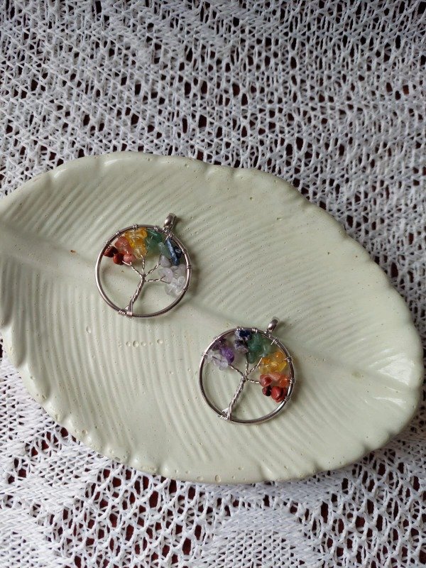 Producto - Dije árbol 7 chakras