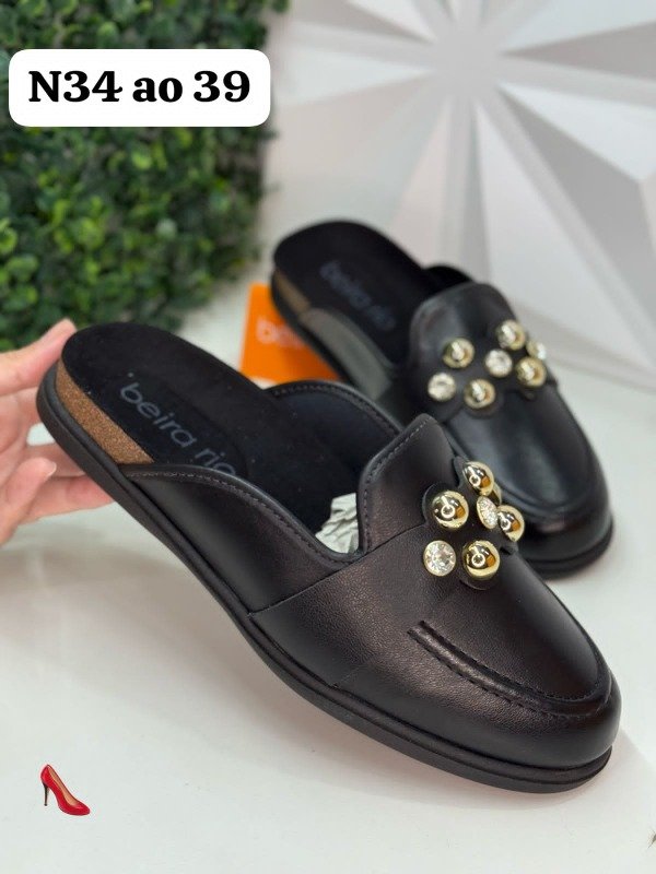 Producto - Mules beira rio con tachas negros