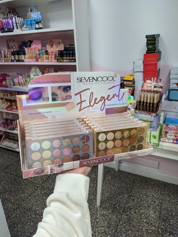 Producto - Paleta de sombras x18 tonos