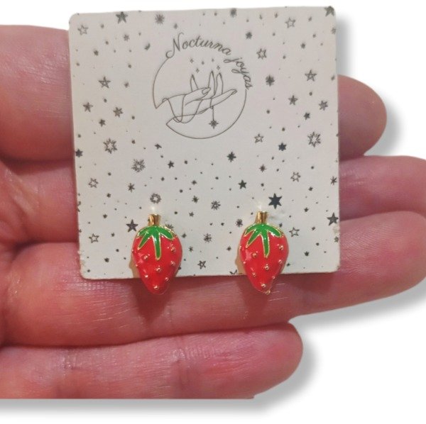 Producto - Aros frutilla pasantes esmaltados