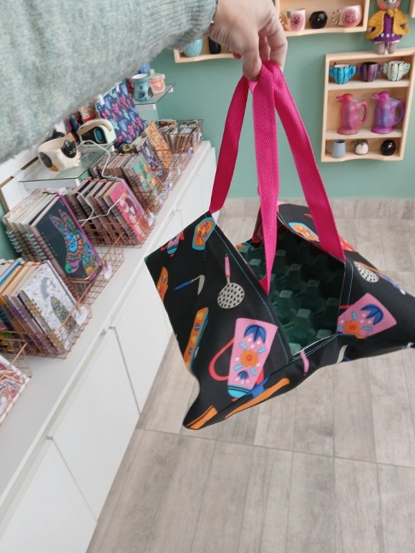 Producto - PORTA MAPLE HUEVOS COLOR NEGRO - 2