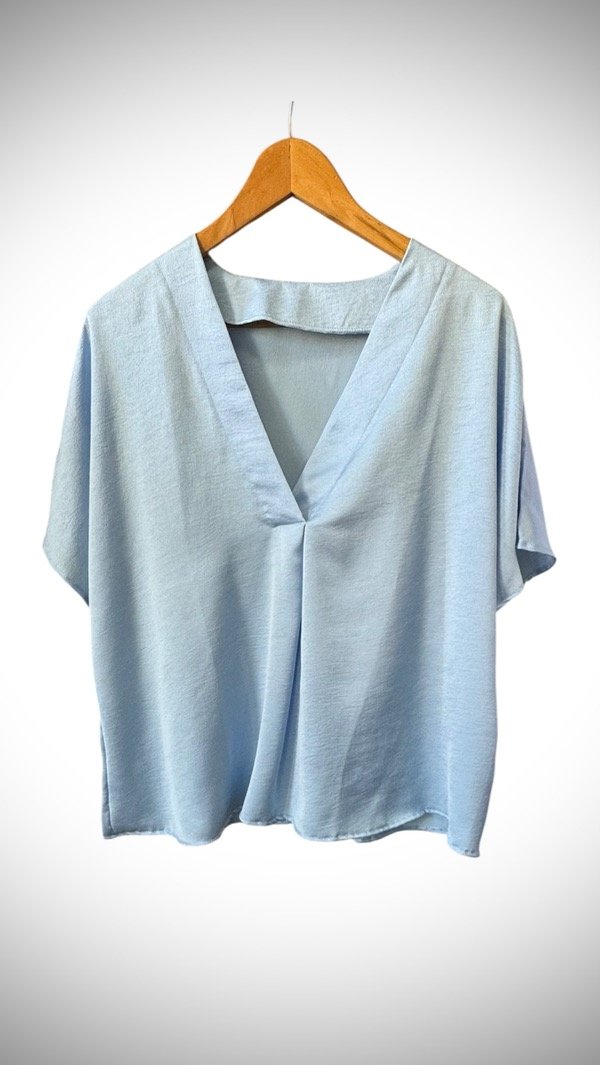 Producto - Blusa seda rústica celeste