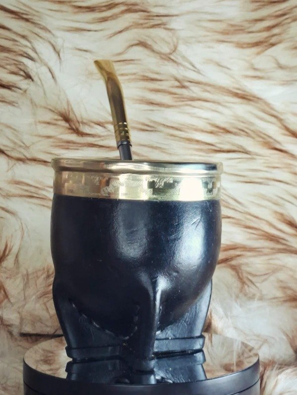 Producto - MATE IMPERIAL LISO CLASICO CON VIROLA DE ALPACA