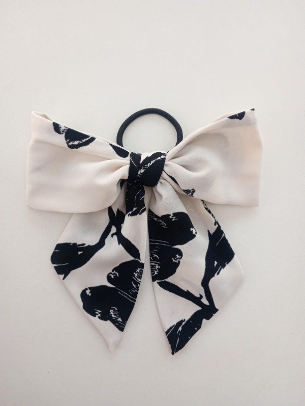 Producto - Moño flower blanco