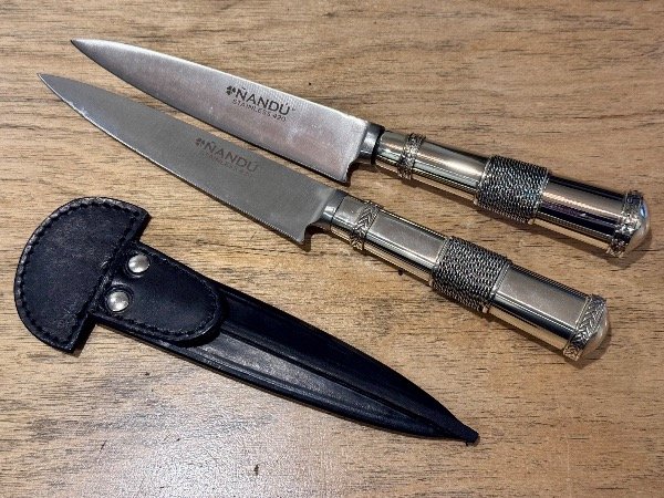 Producto - 252 - Cuchillo ÑANDU Alpaca con Centro Alambre Trenzado - Vaina Cuero x14cm