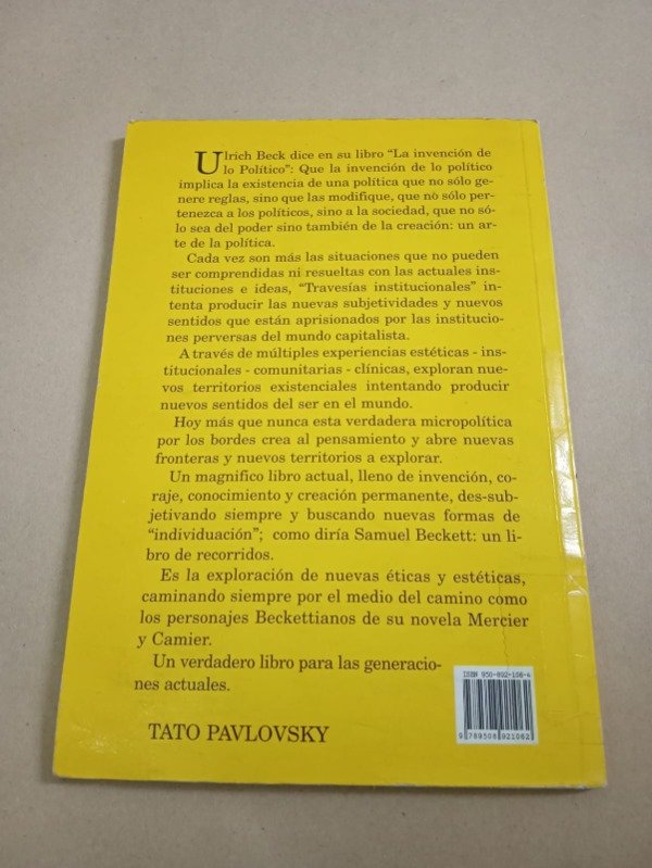 Producto - Travesías institucionales - Daniel Vega / Gabriela Taboada - Lugar 2000 - 1